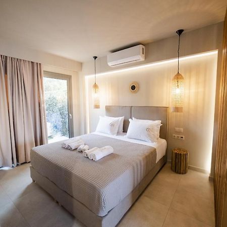 Theros Suites Dhiminio Bagian luar foto