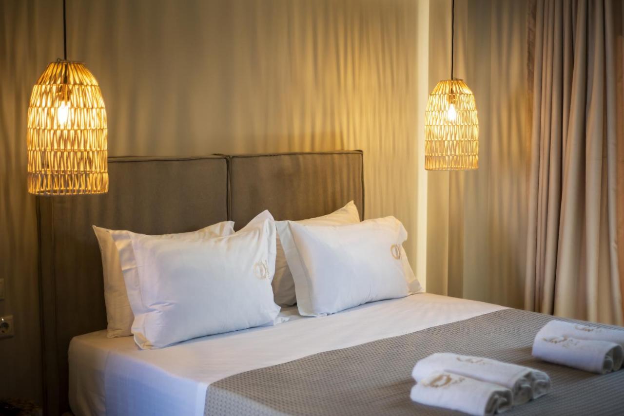 Theros Suites Dhiminio Bagian luar foto