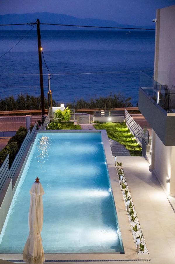 Theros Suites Dhiminio Bagian luar foto