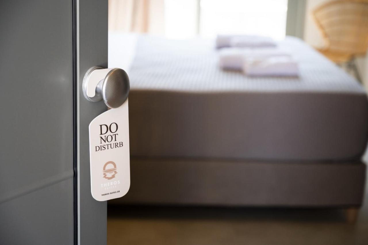 Theros Suites Dhiminio Bagian luar foto
