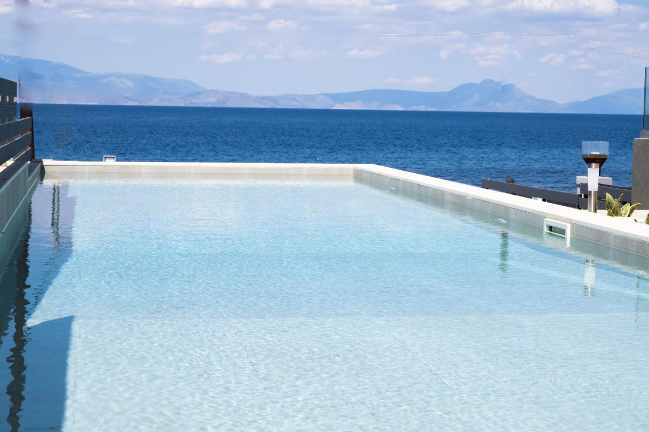 Theros Suites Dhiminio Bagian luar foto