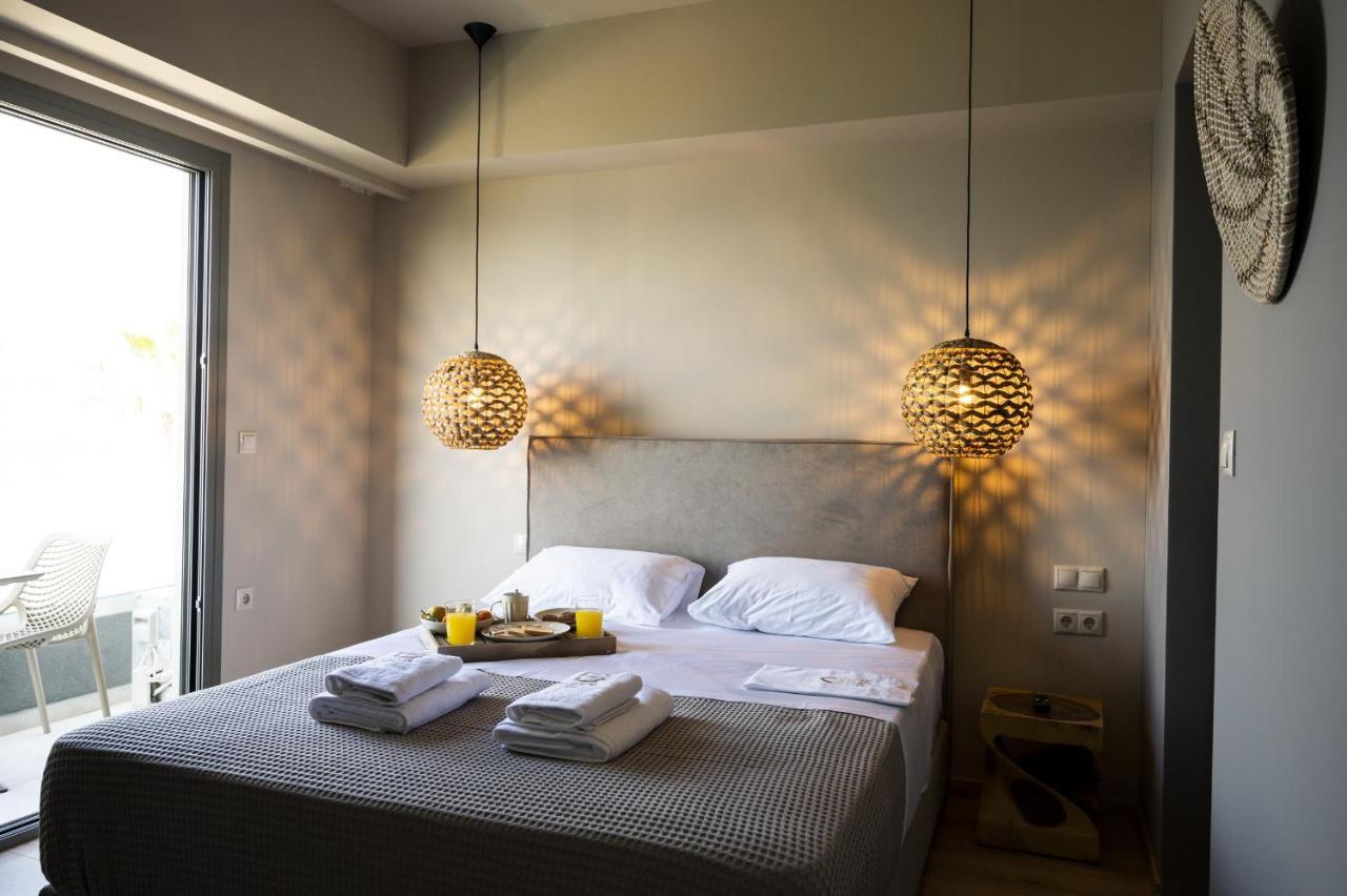 Theros Suites Dhiminio Bagian luar foto